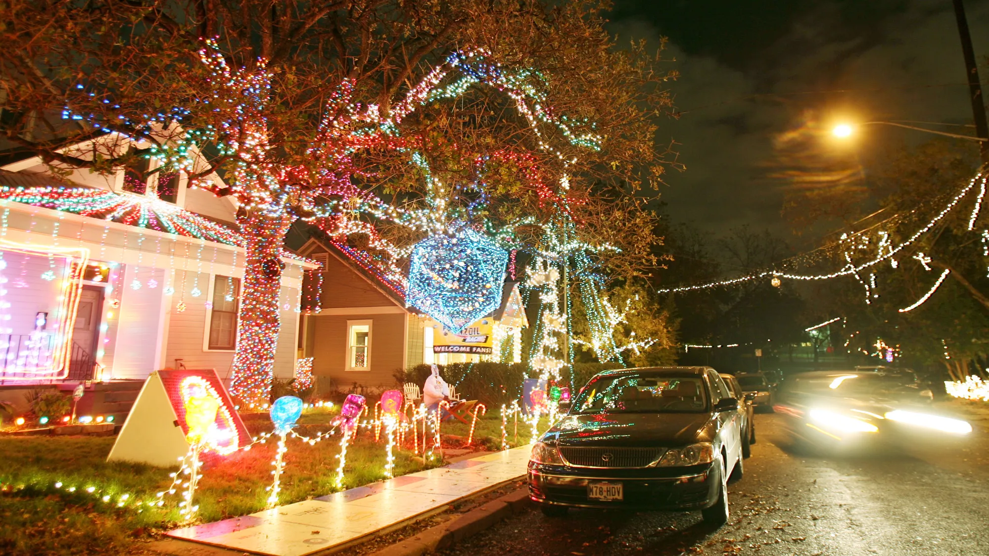 Christmas Lights Sales -Christmas Lights Sales ccf038f7 7d18 43c0 98f8 ad34784672eb klw 37th street 04