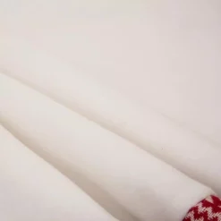 Christmas Tree Decorations Glitzhome 48 In. D White Fleece Christmas Tree Skirt – Merry Christmas -Christmas Lights Sales glitzhome christmas tree skirts collars 1113203049 1f 1000