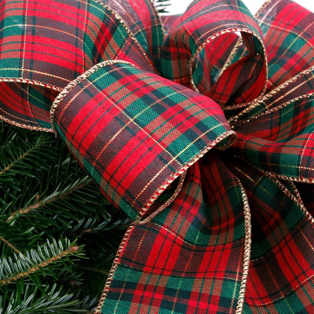 Christmas Greenery VAN ZYVERDEN 24 In. Live Fresh Cut Blue Ridge Mountain Decorated Fraser Fir Christmas Wreath With Bow 4 Christmas Greenery VAN ZYVERDEN 24 In. Live Fresh Cut Blue Ridge Mountain Decorated Fraser Fir Christmas Wreath With Bow - Image 2